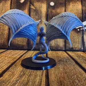 Young Anaesian Gold Dragon Miniature
